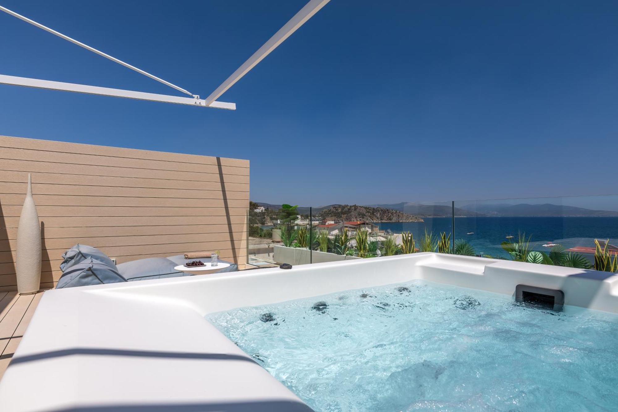 Flisvos Royal & Hotel 4*